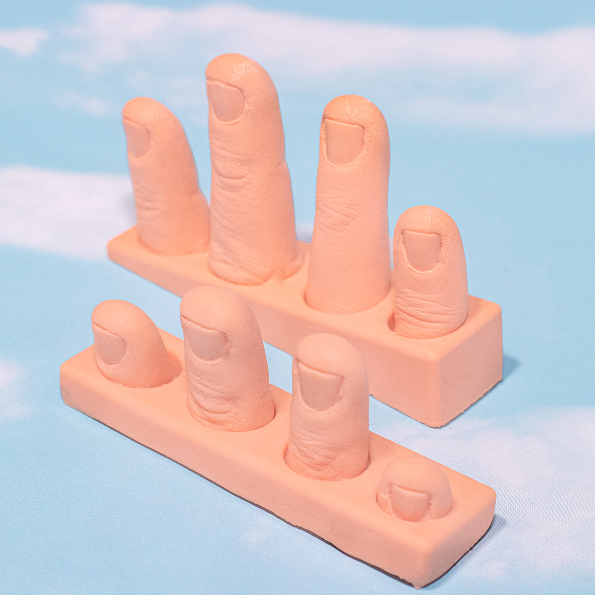FINGCOMB-3 small FINGCOMB-3 small