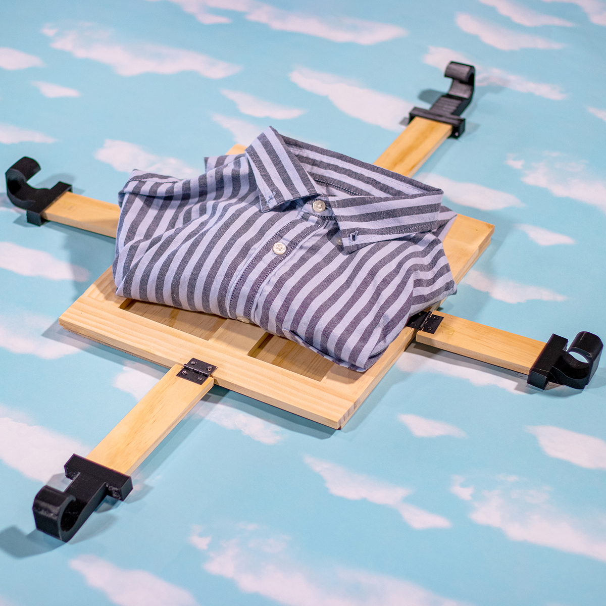 ShirtUnfolder StopMotion leader small ShirtUnfolder StopMotion leader small