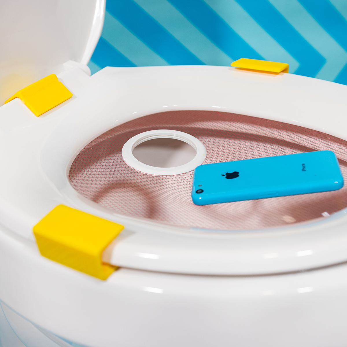 Cellphone Crapper Catcher - Unnecessary Inventions Cellphone Crapper Catcher - Unnecessary Inventions